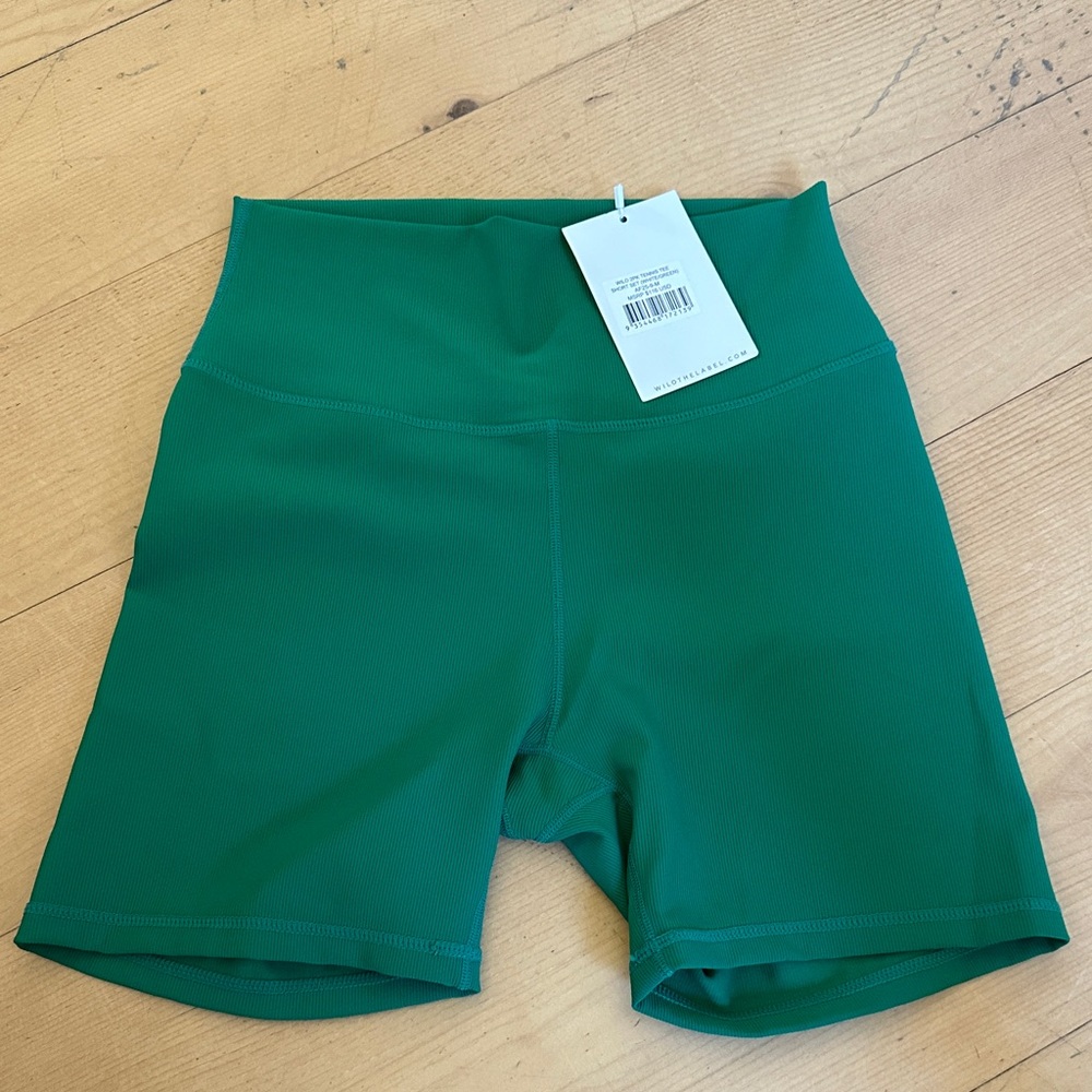 🟠 Emerald Green Women's Bike Shorts